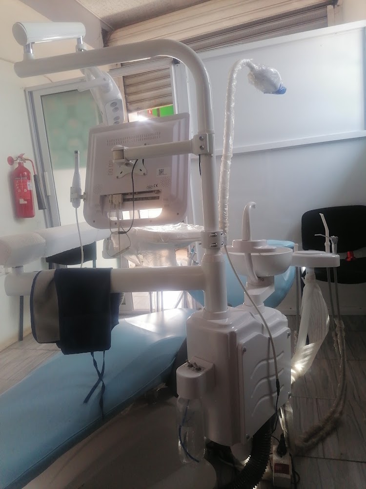 SAMAA DENTAL CLINIC