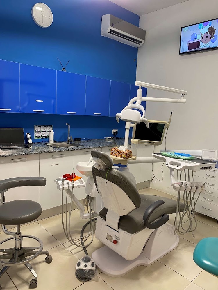 Akcess Dental Oyarifa
